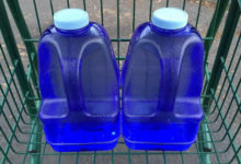 Фото - 7 неожиданных и полезных вариантов использования пластиковой бутылки на даче