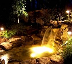 Фото - Водопад с подсветкой своими руками. Рекомендации по созданию водопада с подсветкой